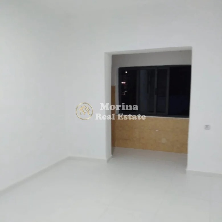 Tirane, jepet me qera apartament 2+1 Kati 2, 70 m² 350 € (Kinostudio)