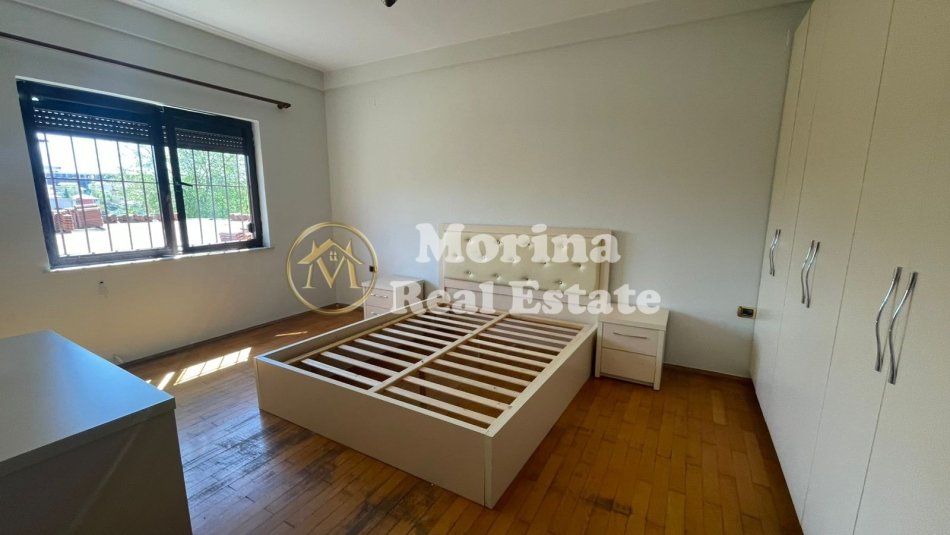 Tirane, shitet apartament 3+1 Kati 2, 130 m² 200.000 € (Rruga Xhanfize Keko)