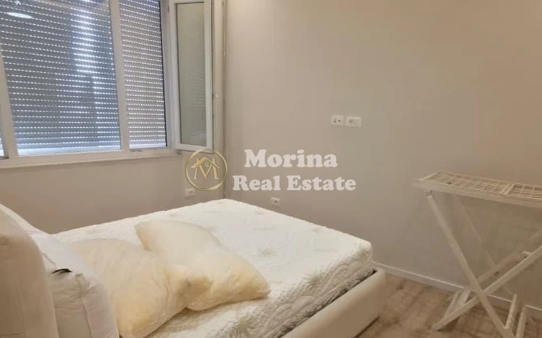 Tirane, jepet me qera apartament 1+1 Kati 1, 55 m² 650 € (Rruga e Dibres)