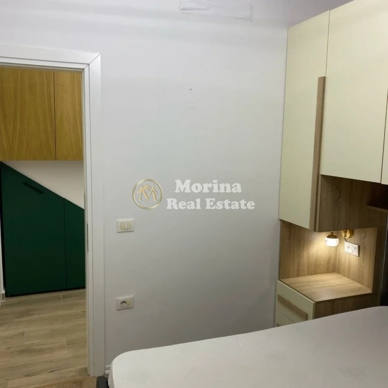 Tirane, jepet me qera Vile 1+1 Kati 2, 70 m² 400 € (Kombinat)