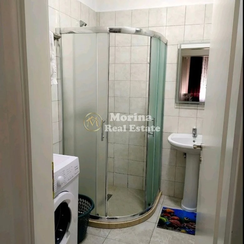 Tirane, jepet me qera apartament 2+1 Kati 7, 65 m² 300 € (Kamez)