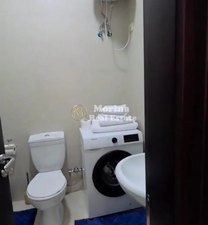 Tirane, jepet me qera apartament 1+1+Ballkon Kati 5, 60 m² 550 € (Rruga e Kavajes)