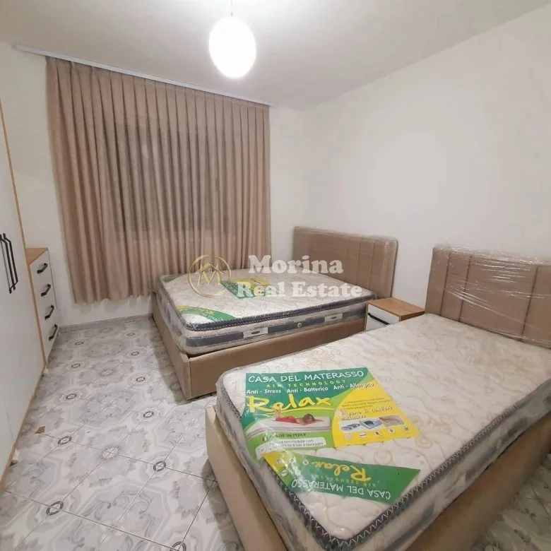 Tirane, jepet me qera apartament 1+1 Kati 3, 60 m² 420 € (UET)