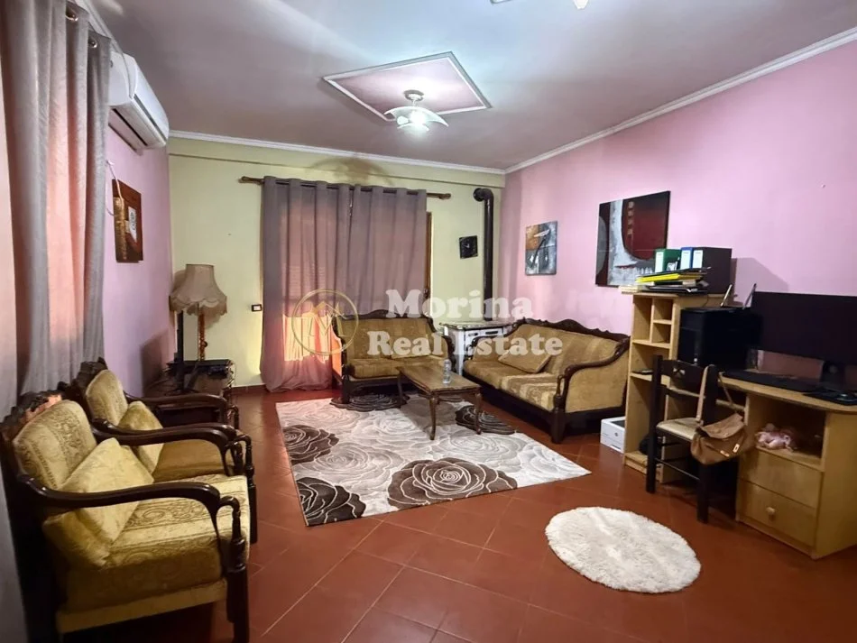 Tirane, jepet me qera apartament 2+1 Kati 2, 95 m² 300 € (Instituti Bujqësor, Kamez)