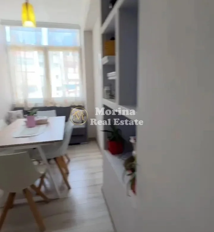 Tirane, jepet me qera apartament 2+1 Kati 8, 95 m² 570 € (Don Bosko)