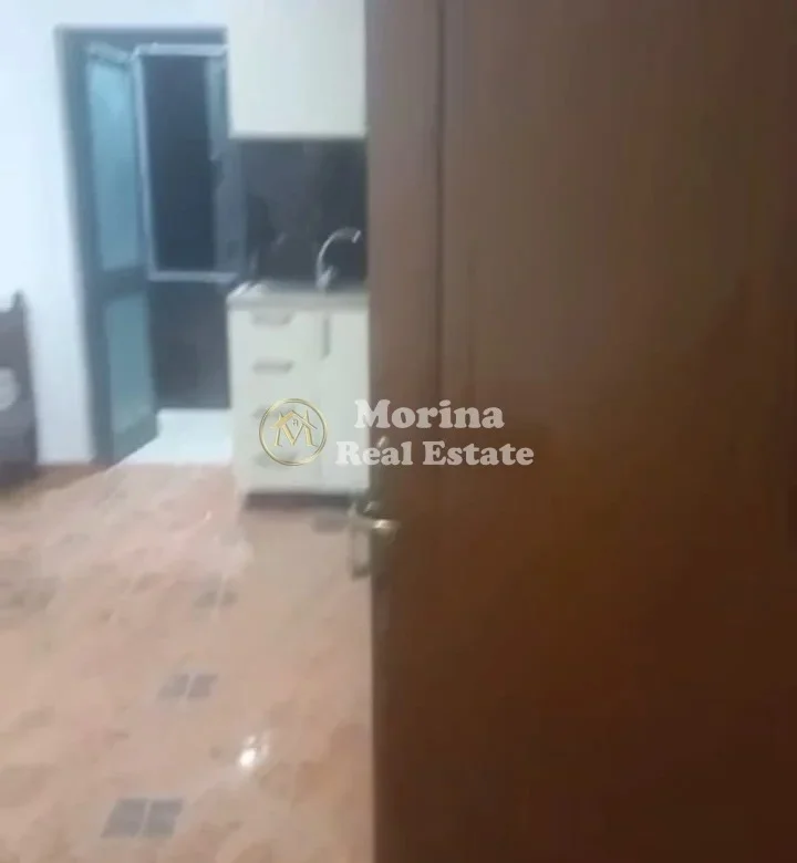 Tirane, jepet me qera garsonier Kati 2, 30 m² 300 € (Qytet Studenti)