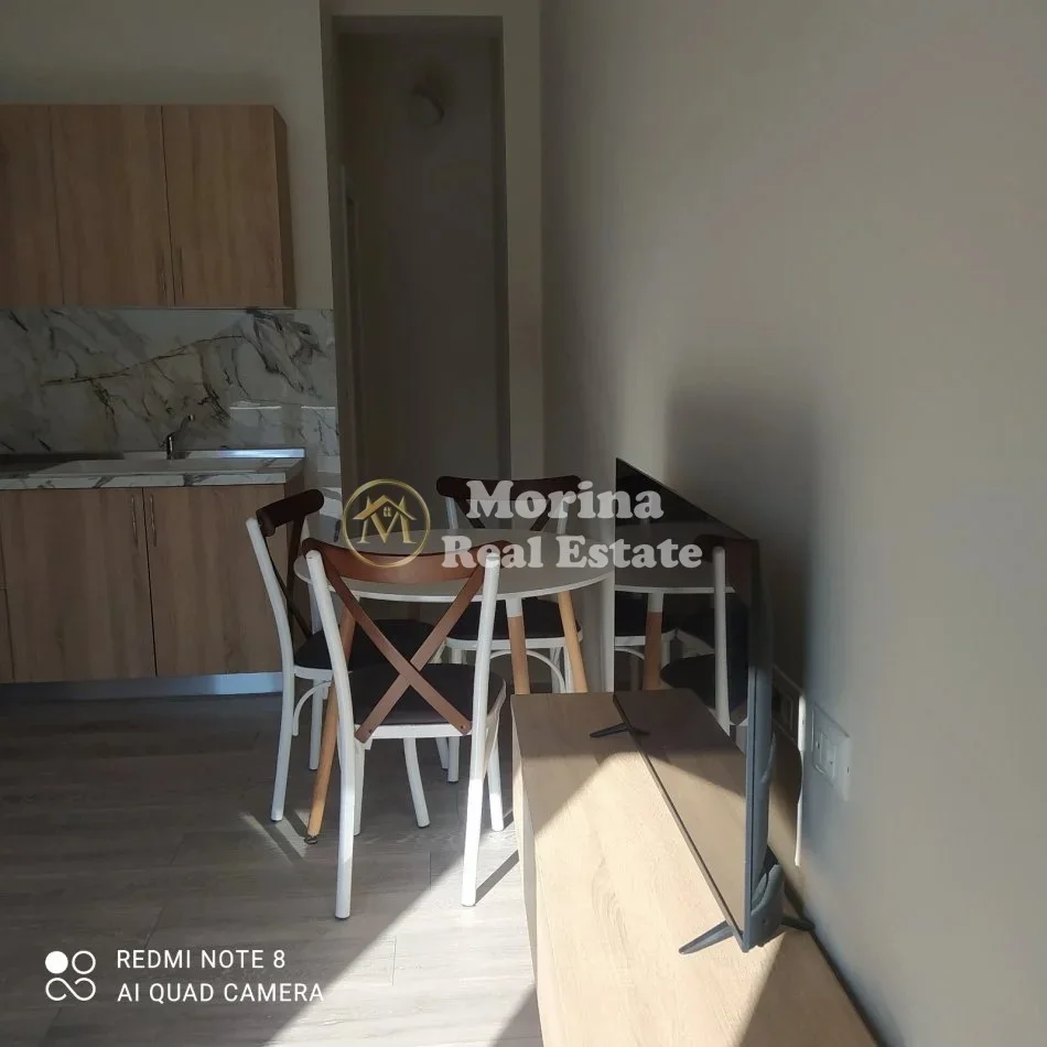 Tirane, jepet me qera garsonier Kati 3, 35 m² 280 € (Shkoze)