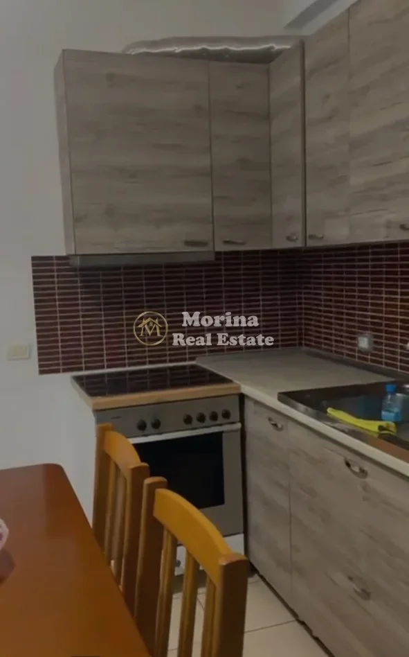 Tirane, jepet me qera apartament 1+1 Kati 1, 75 m² 350 € (Yzberisht)