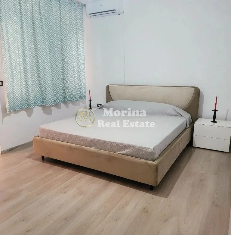 Tirane, jepet me qera apartament duplex 1+1 Kati 2, 160 m² 550 € (Ali Demi)