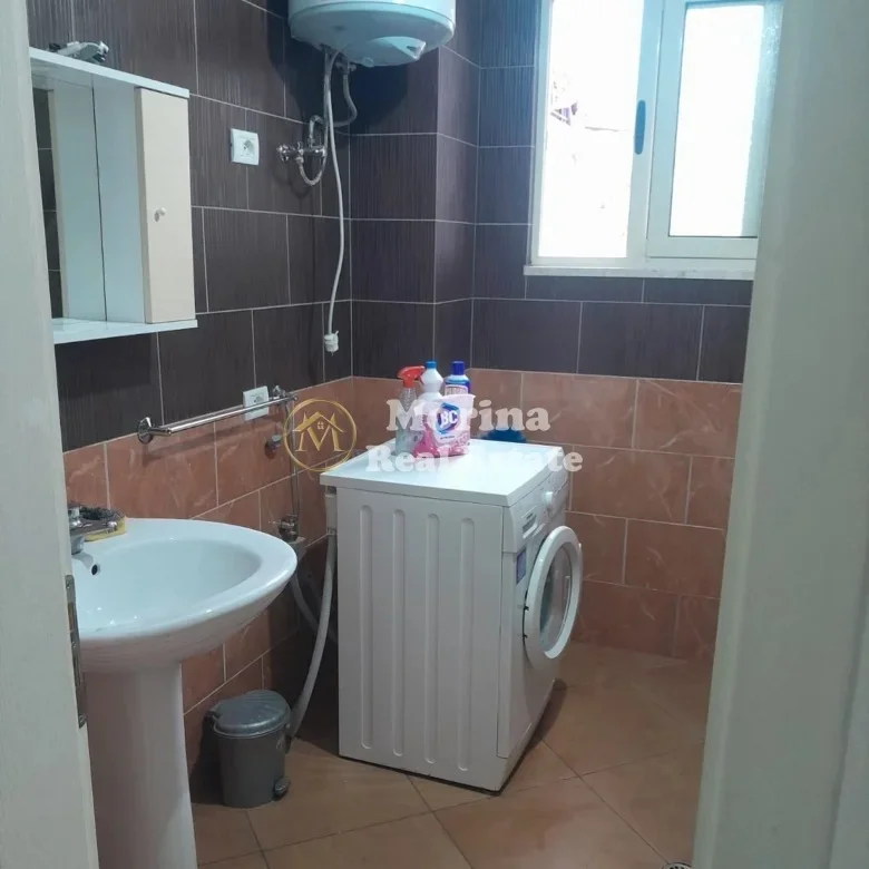 Tirane, jepet me qera apartament 1+1 Kati 3, 73 m² 380 € (Fresku)