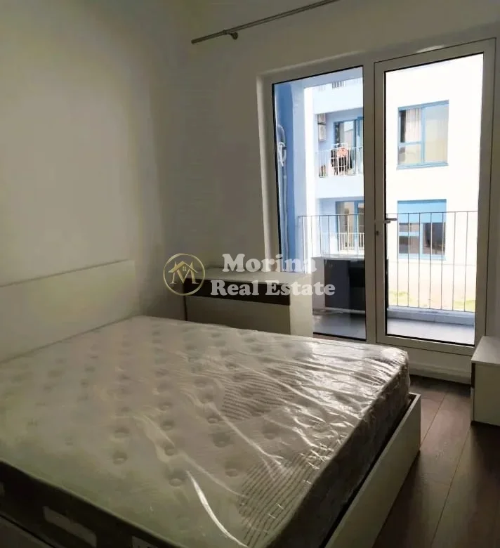 Tirane, jepet me qera apartament 1+1 Kati 3, 60 m² 400 € (Fresku)