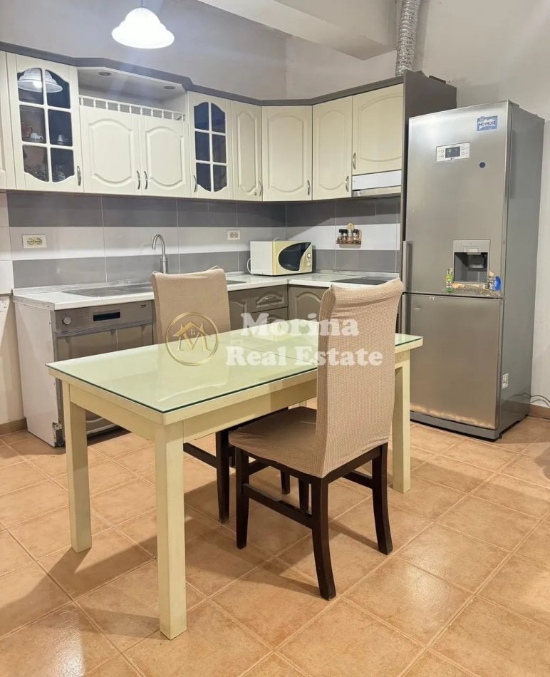 Tirane, jepet me qera apartament 1+1 Kati 1, 65 m² 390 € (5 Maji)