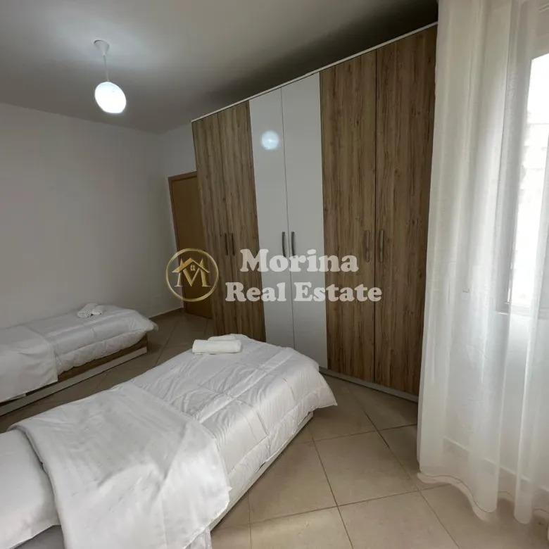 Vlore, jepet me qera apartament 2+1+Ballkon Kati 7, 98 m² 400 € (Vlore, Bulevardi Ismail Qemali)
