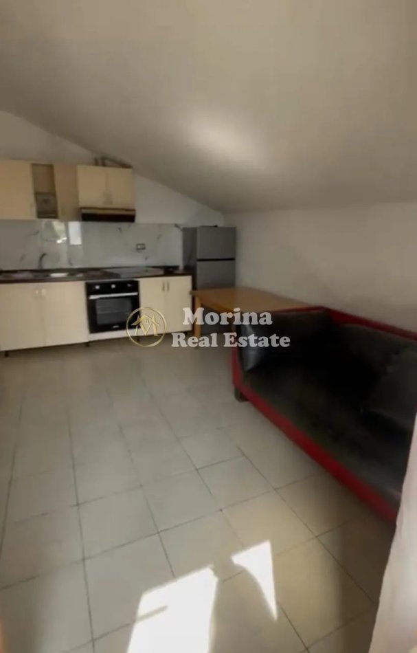 Tirane, jepet me qera apartament 1+1 Kati 3, 40 m² 350 € (Senatorium)