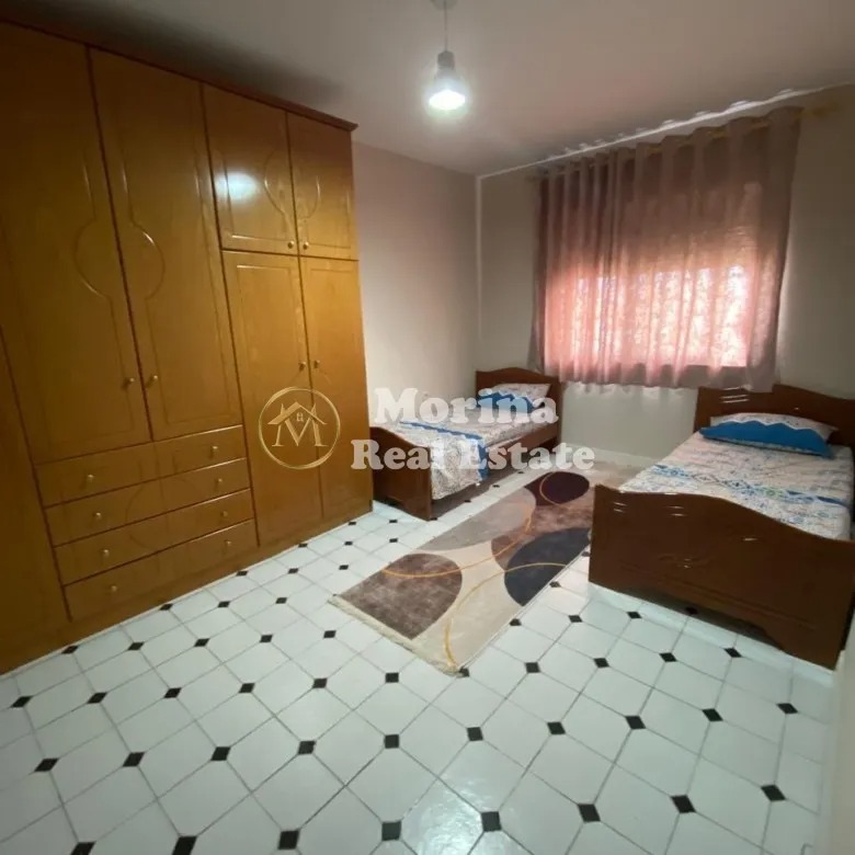 Tirane, jepet me qera apartament 2+1 Kati 5, 100 m² 650 € (Rruga Elbasanit, Ambasada Amerikane)