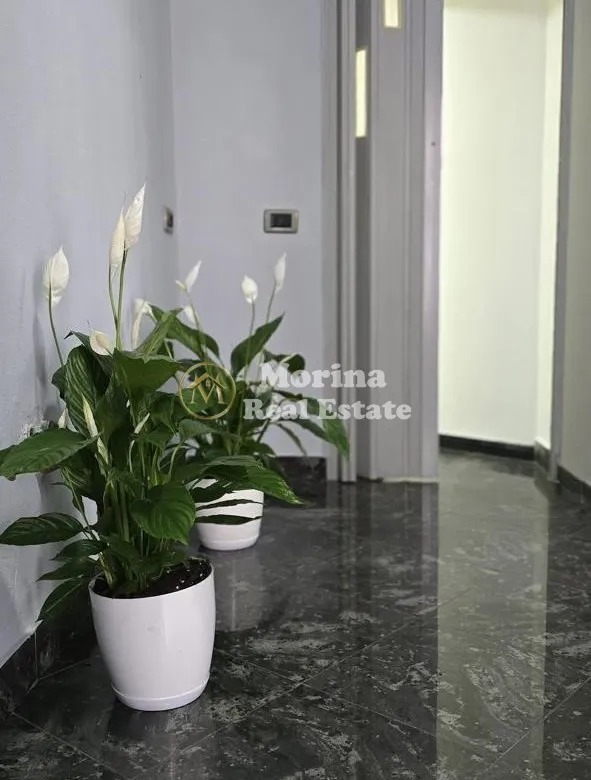 Tirane, jepet me qera garsonier Kati 2, 40 m² 650 € (Rruga e Dibres)