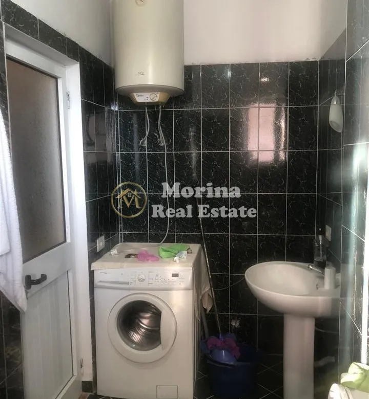 Tirane, jepet me qera apartament 3+1+Ballkon Kati 6, 120 m² 300 € (Mezez Kashar)