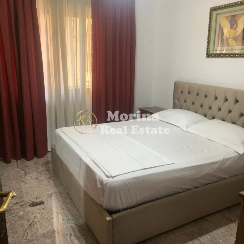 Tirane, jepet me qera apartament 2+1 Kati 6, 113 m² 900 € (Bulevardi Zogu 1)