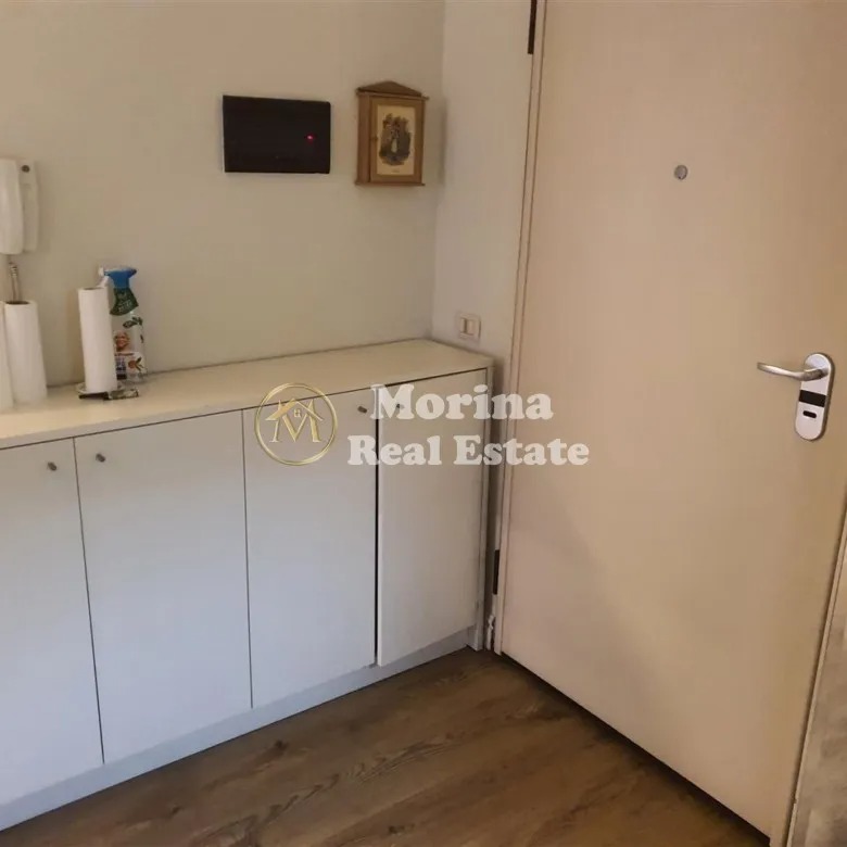 Tirane, jepet me qera apartament 2+1 Kati 2, 104 m² 550 € (Ali Demi)