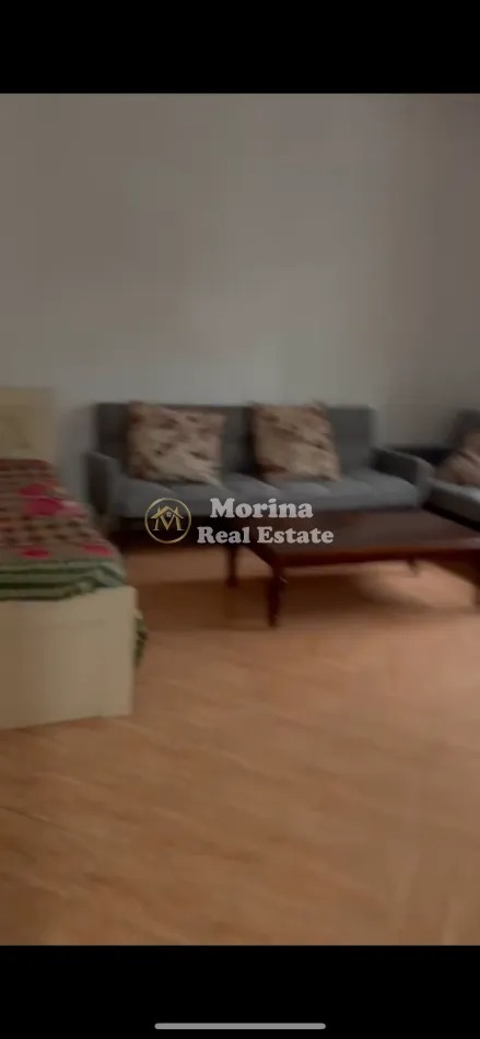Tirane, jepet me qera apartament 2+1+Ballkon Kati 1, 120 m² 350 € (Yzberisht)