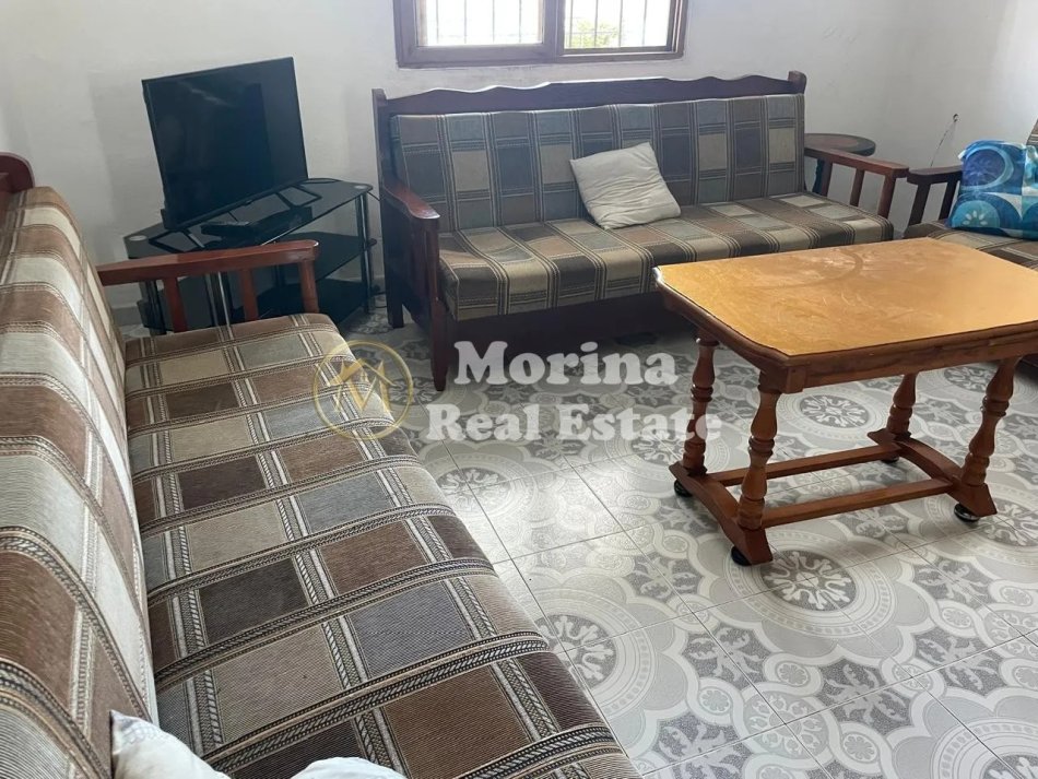 Tirane, jepet me qera shtepi 2+1 Kati 1, 100 m² 300 € (Bulevardi i Ri)