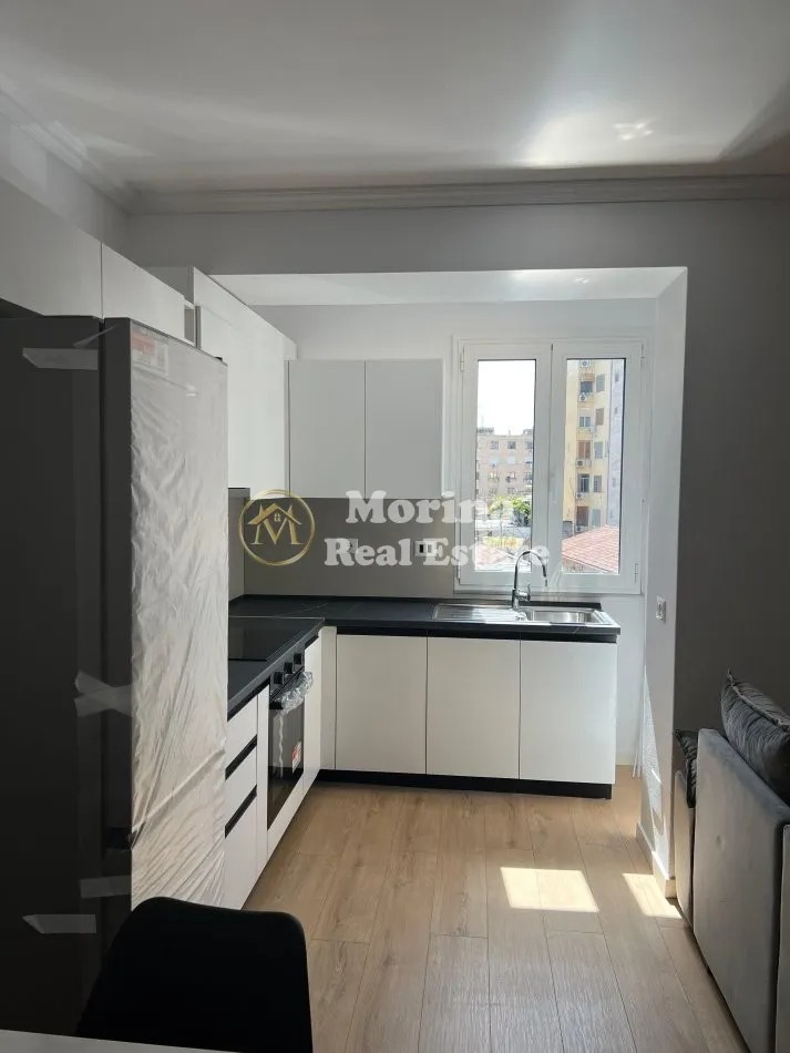 Tirane, jepet me qera apartament 2+1 Kati 1, 90 m² 850 € (Bulevardi Zogu I)