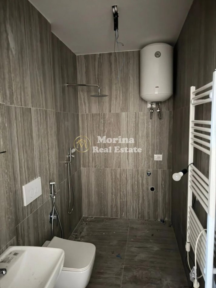 Tirane, jepet me qera apartament 1+1 Kati 1, 48 m² 700 € (Rruga Myslym Shyri)