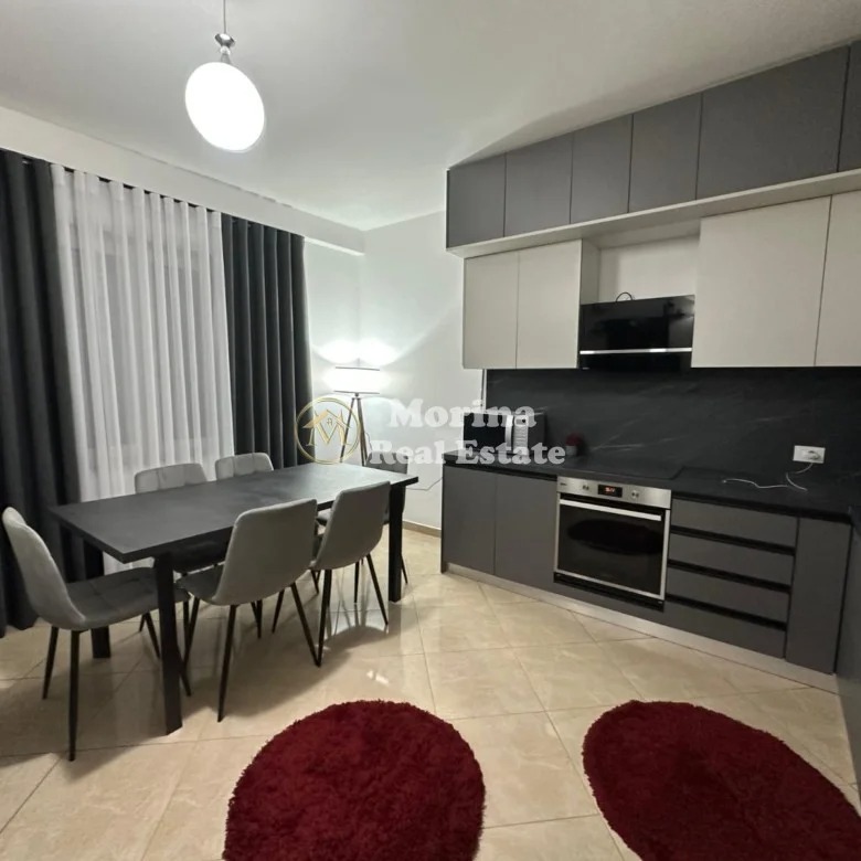 Tirane, jepet me qera apartament 2+1 Kati 3, 106 m² 800 € (Jordan Misja,Kompleksi Gener 2)