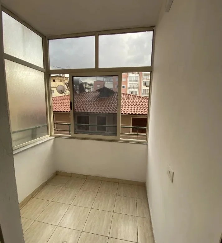 Tirane, jepet me qera apartament 2+1 Kati 3, 75 m² 600 € (Kodra e Diellit)