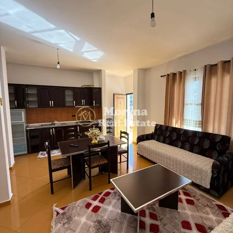 Tirane, jepet me qera apartament 1+1 Kati 3, 70 m² 450 € (21 Dhjetori)