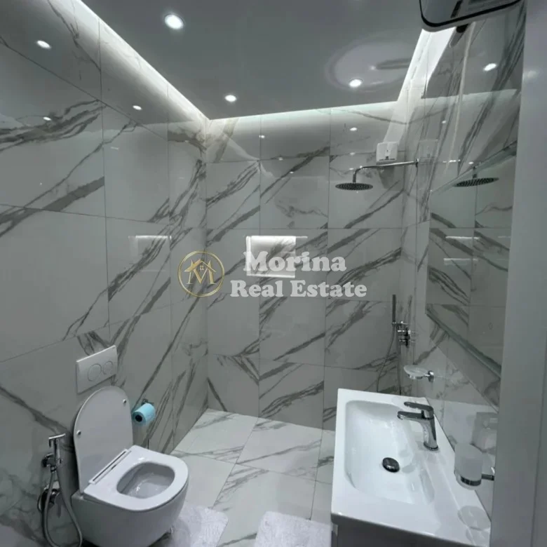 Tirane, jepet me qera apartament 1+1 Kati 7, 60 m² 600 € (5 Maji)