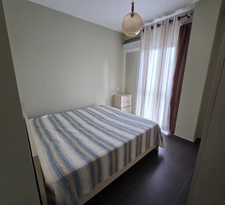Tirane, jepet me qera apartament 1+1 Kati 8, 52 m² 450 € (Rruga e Elbasanit)