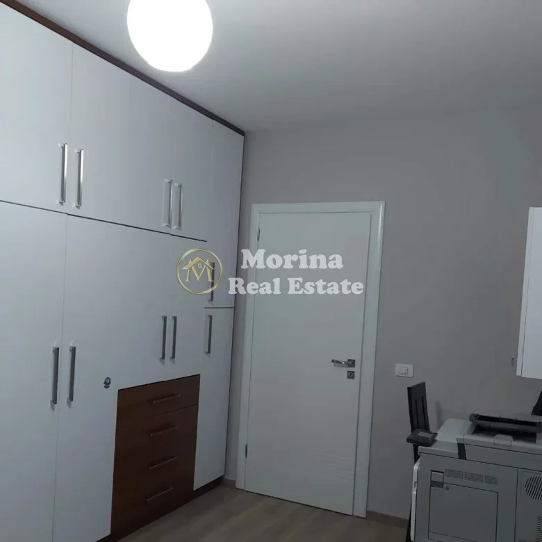 Tirane, shitet apartament 2+1 Kati 4, 108 m² 195.000 € (5 Maji)