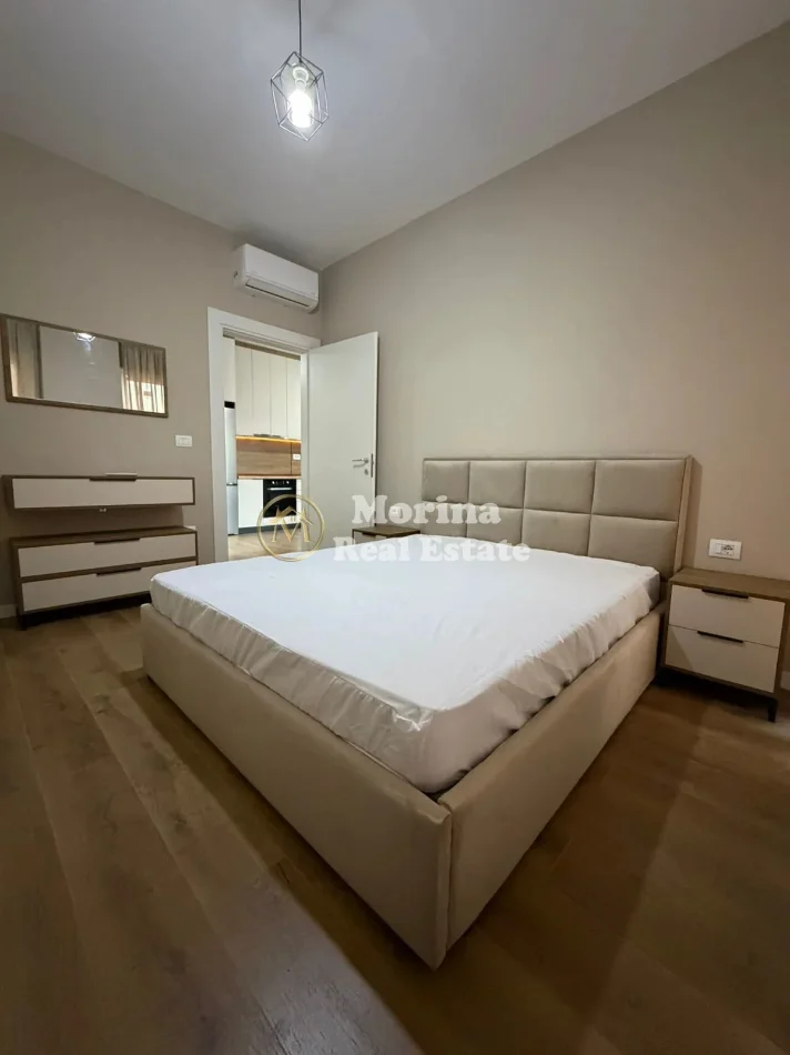 Tirane, jepet me qera apartament 1+1 Kati 4, 65 m² 420 € (Univers City)