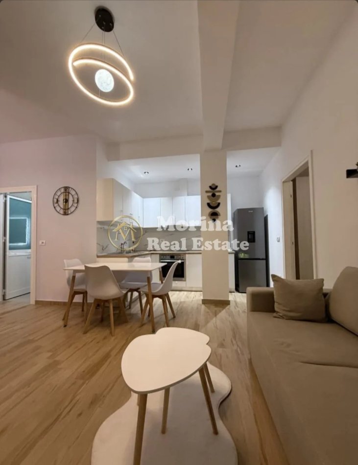 Tirane, jepet me qera shtepi 1+1 Kati 1, 55 m² 400 € (Yzberisht)