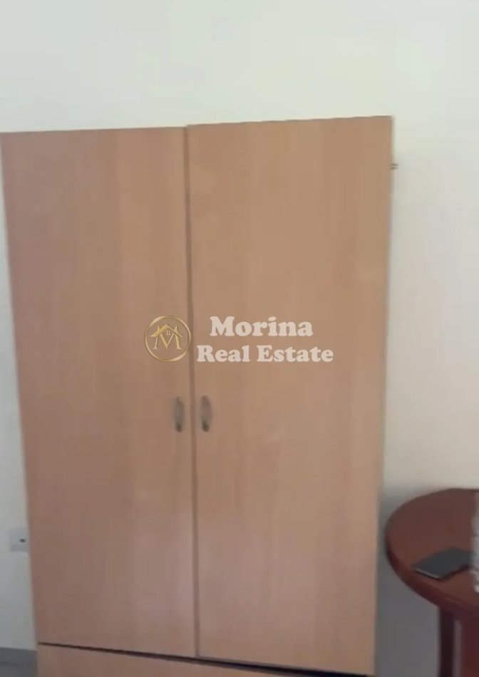 Tirane, jepet me qera shtepi 1+1 Kati 1, 53 m² 260 € (Ali Demi)