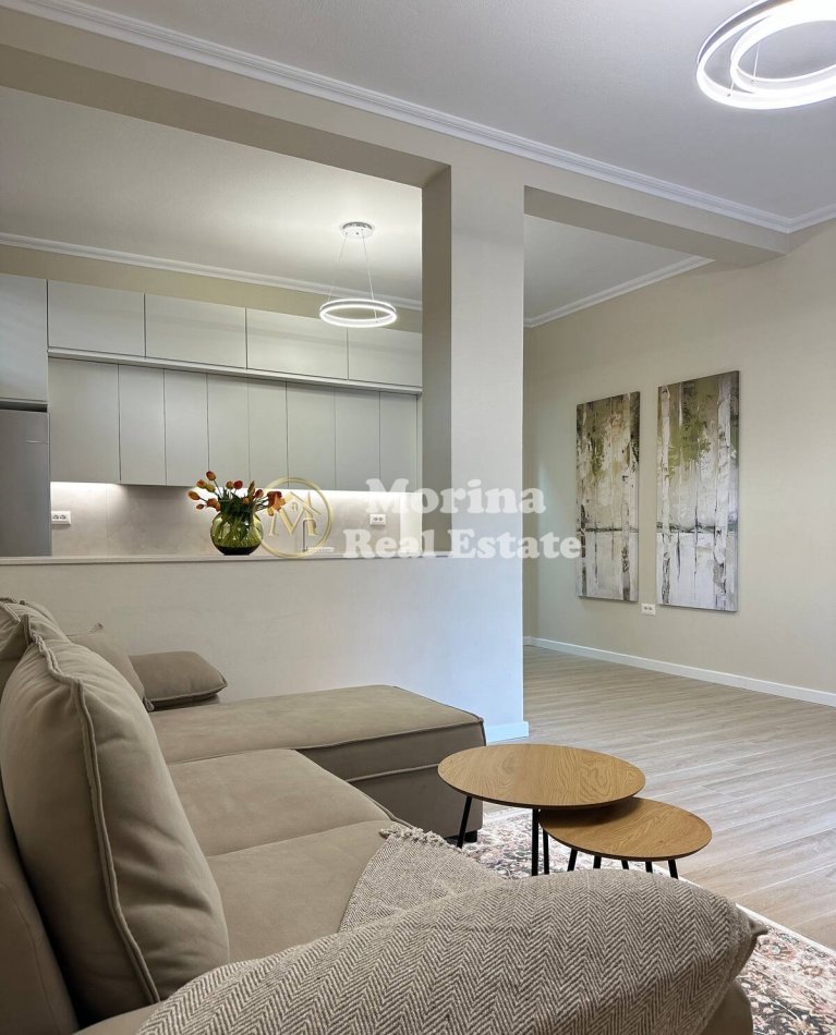 Tirane, jepet me qera apartament 1+1 Kati 1, 58 m² 550 € (Oxhaku)