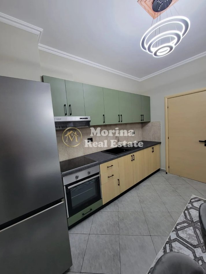 Tirane, jepet me qera apartament 1+1 Kati 4, 65 m² 450 € (Fresku)