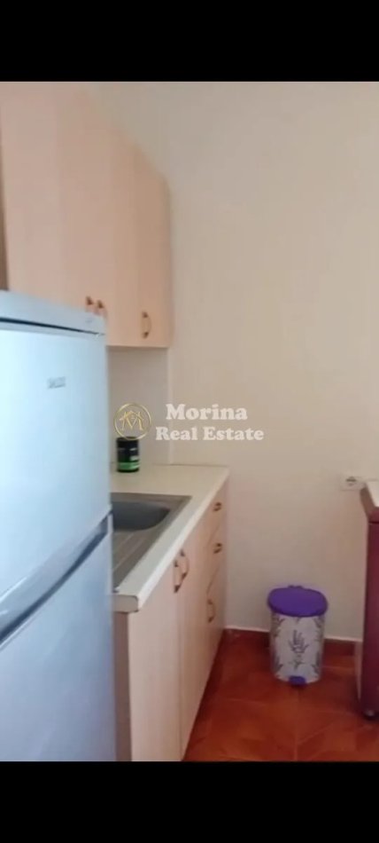 Tirane, jepet me qera apartament 1+1 Kati 2, 60 m² 250 € (“Institut Kamëz”)