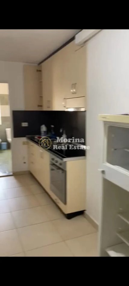 Tirane, jepet me qera apartament 1+1 Kati 5, 70 m² 420 € (Laprake)
