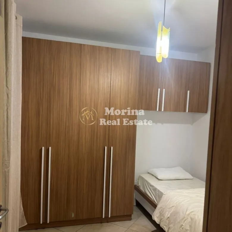 Tirane, jepet me qera apartament 3+1 Kati 5, 90 m² 700 € (Rruga e Kavajes)