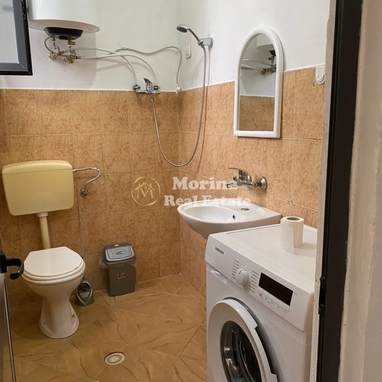 Tirane, jepet me qera shtepi 1+1 Kati 1, 50 m² 270 € (Allias)