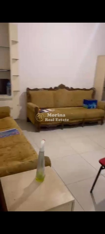 Tirane, jepet me qera ambjent biznesi Kati 1, 52 m² 700 € (Rruga e Durresit)