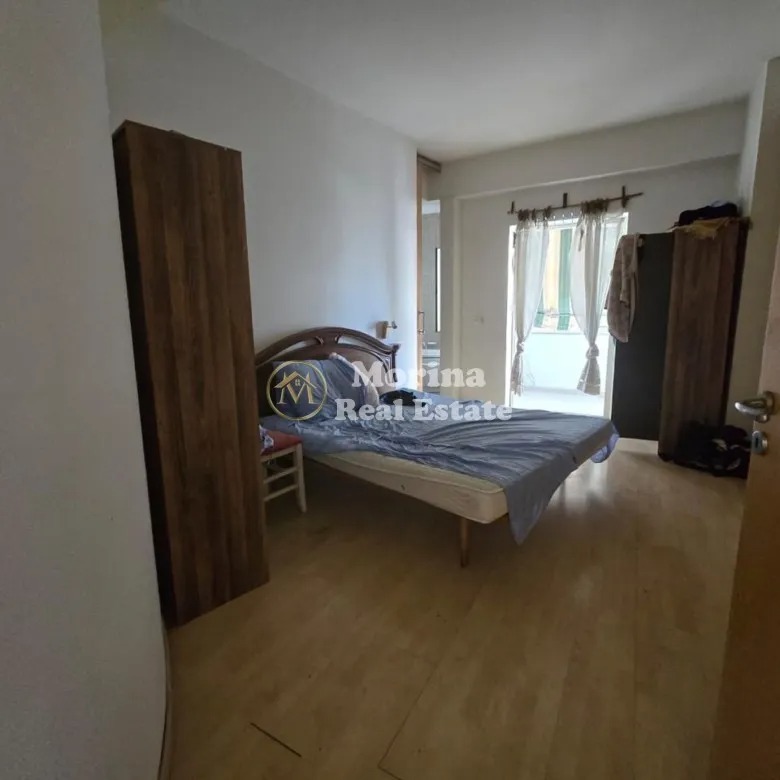 Tirane, shitet apartament 3+1 Kati 7, 168 m² 340.000 € (Zogu i Zi)
