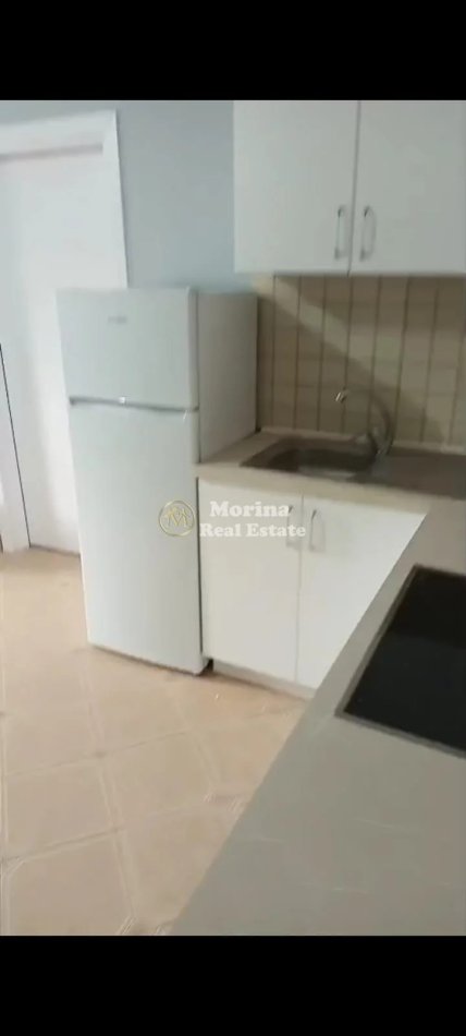 Tirane, jepet me qera apartament 2+1 Kati 2, 75 m² 400 € (Rruga 5 Maji)