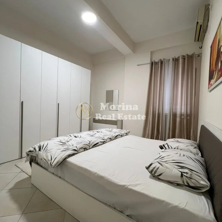 Tirane, jepet me qera apartament 1+1 Kati 1, 65 m² 400 € (Fresku)