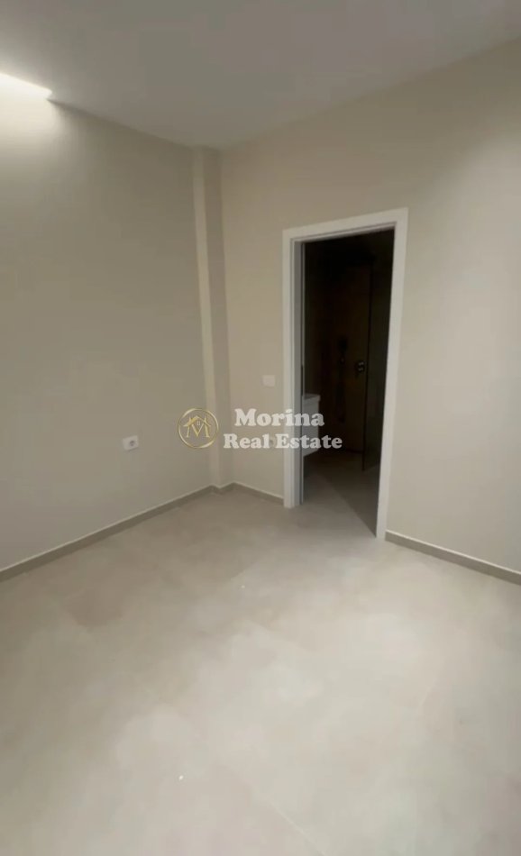Tirane, jepet me qera garsonier Kati 4, 40 m² 300 € (Rruga 5 Maji)