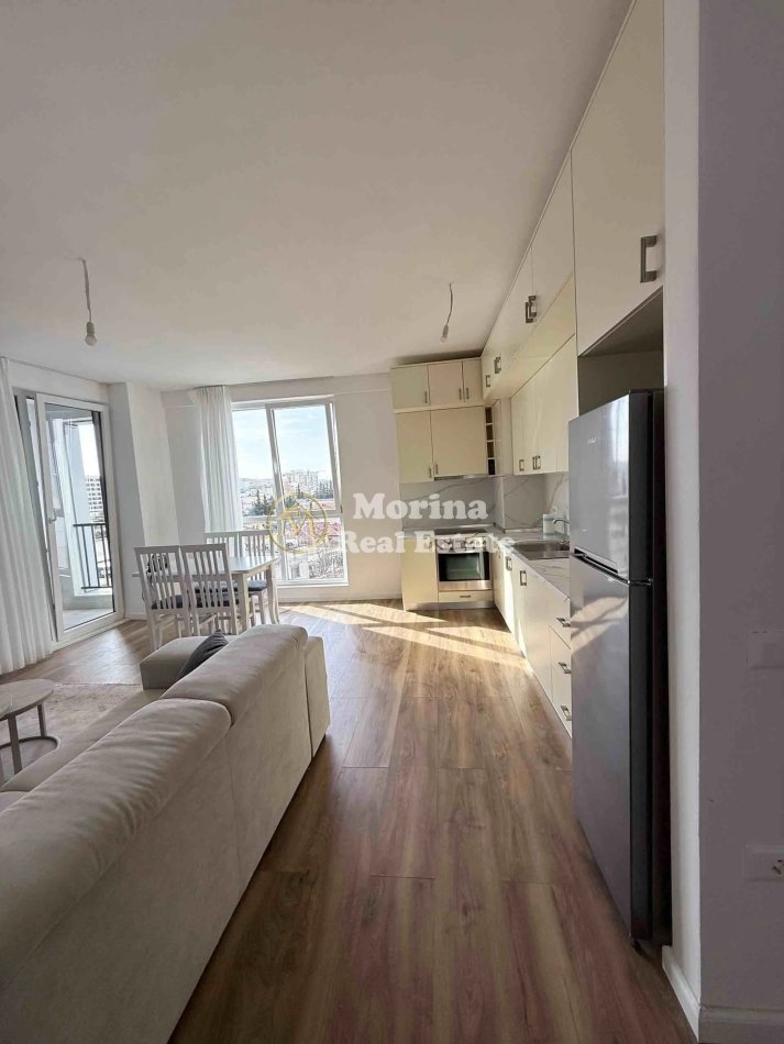 Tirane, jepet me qera apartament 2+1 Kati 7, 98 m² 650 € (Siri Kodra)
