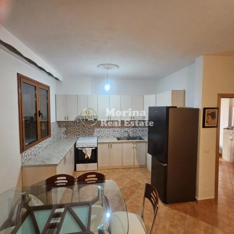 Tirane, jepet me qera apartament 2+1 Kati 1, 100 m² 500 € (Kristal Center)