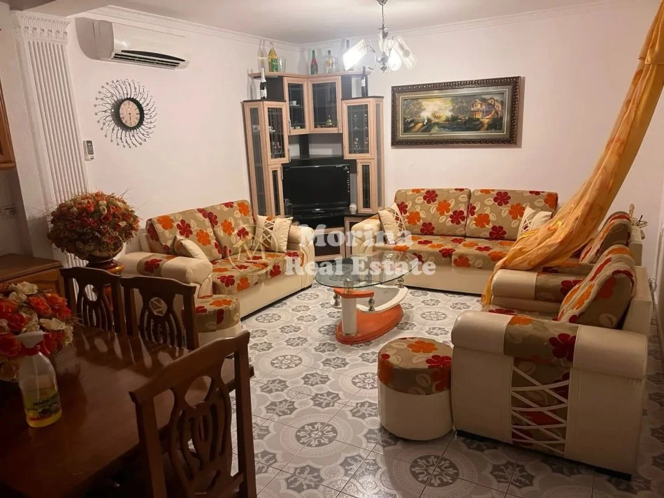 Tirane, jepet me qera shtepi 2+1 Kati 2, 70 m² 300 € (Babrru)